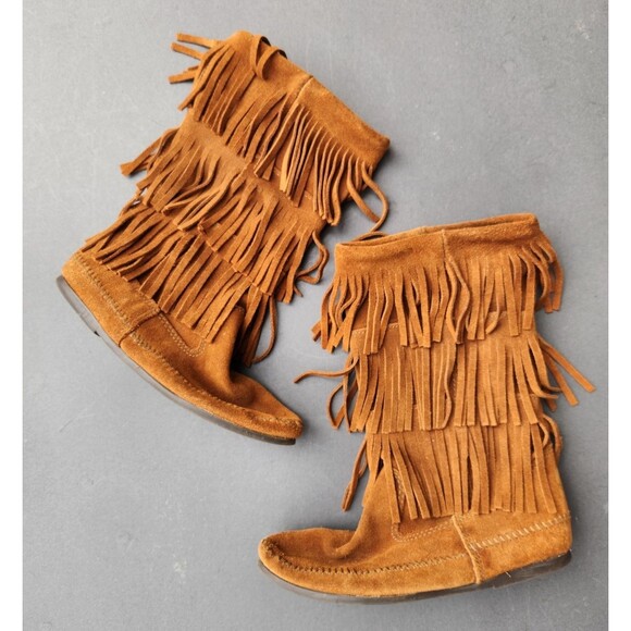 Women's Boot Size 10 Minnetonka Moccasin 1632 Brown Suede 3 Layer Tiered Fringe - Picture 1 of 8
